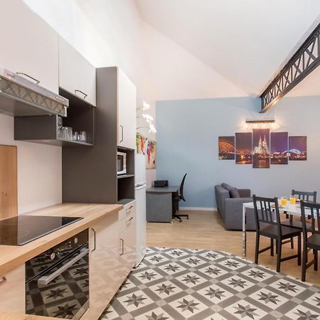 Le Business... Ideal Pour Travailler Mais Pas Que! Tourcoing Buitenkant foto