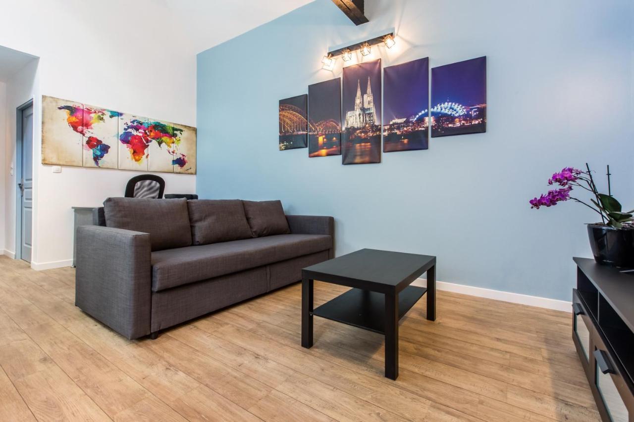 Le Business... Ideal Pour Travailler Mais Pas Que! Tourcoing Buitenkant foto
