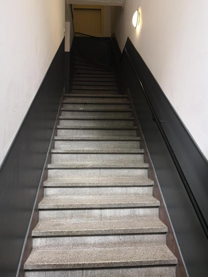Le Business... Ideal Pour Travailler Mais Pas Que! Tourcoing Buitenkant foto